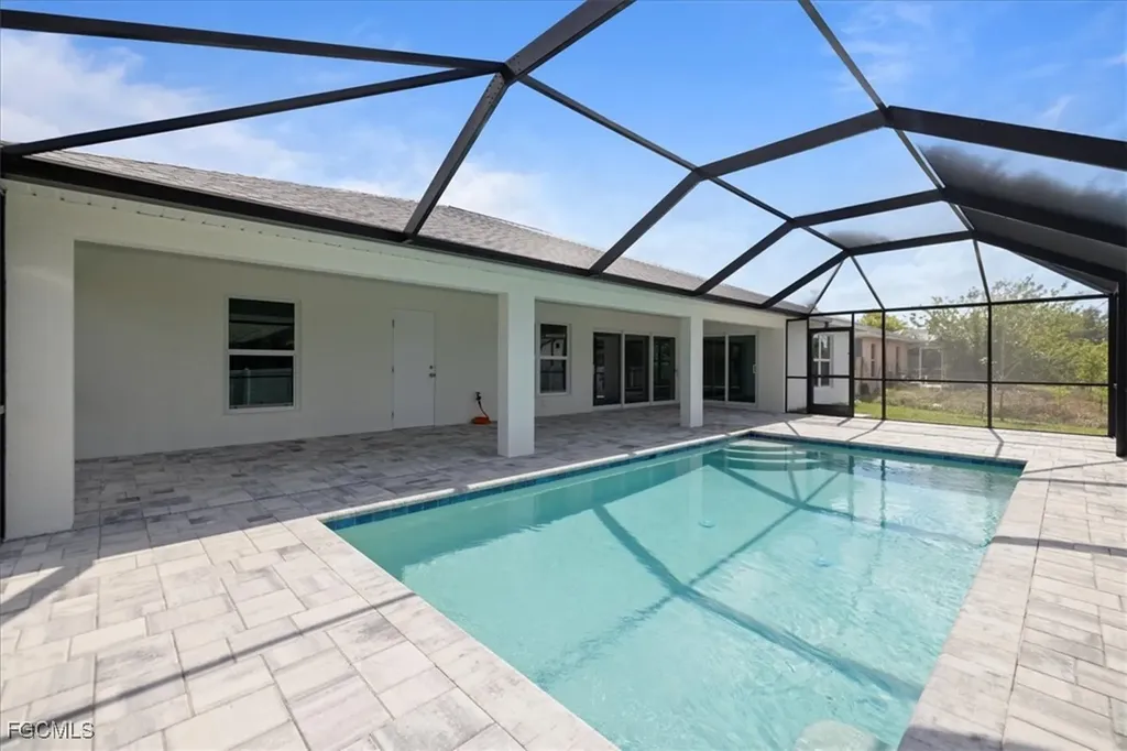 1902 NW 19th Place Cape Coral FL 33993