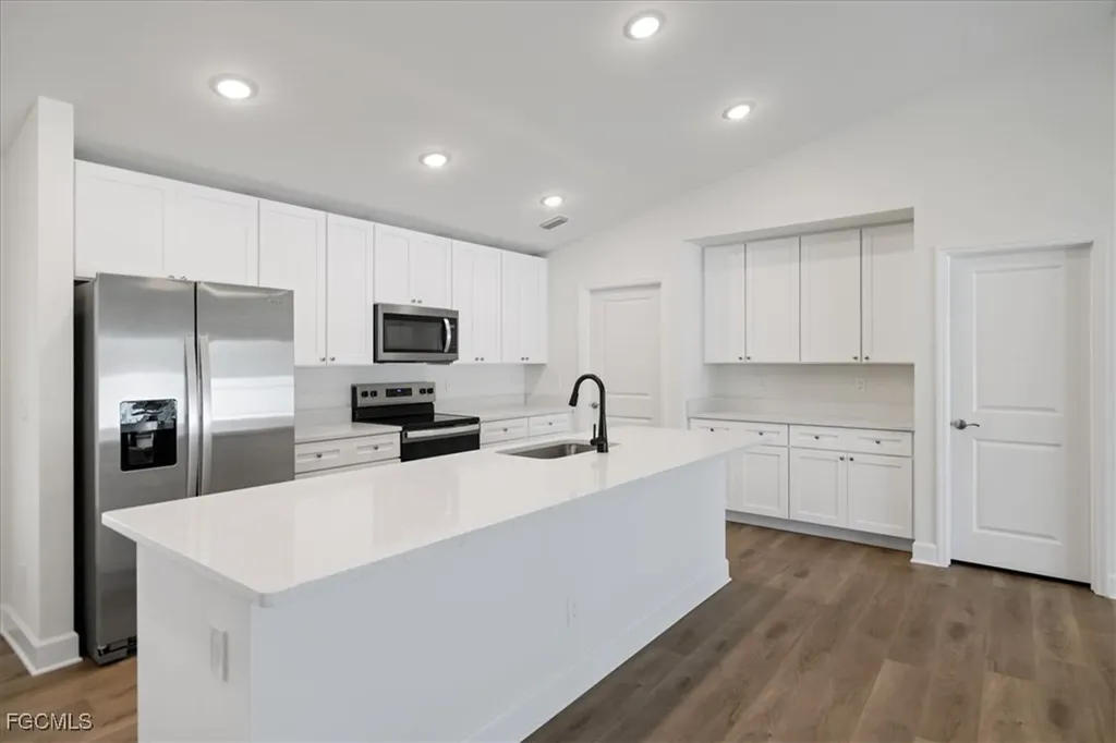 1902 NW 19th Place Cape Coral FL 33993