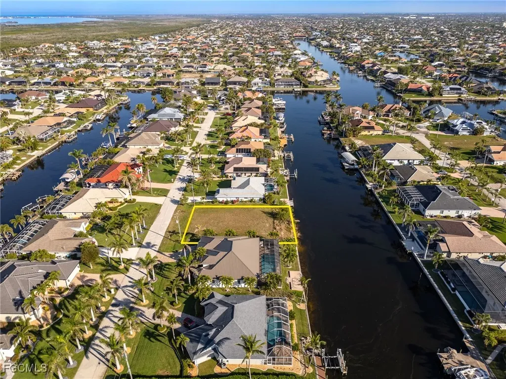 4113 SW 28th Place Cape Coral FL 33914