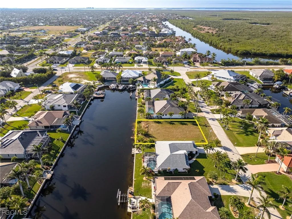 4113 SW 28th Place Cape Coral FL 33914