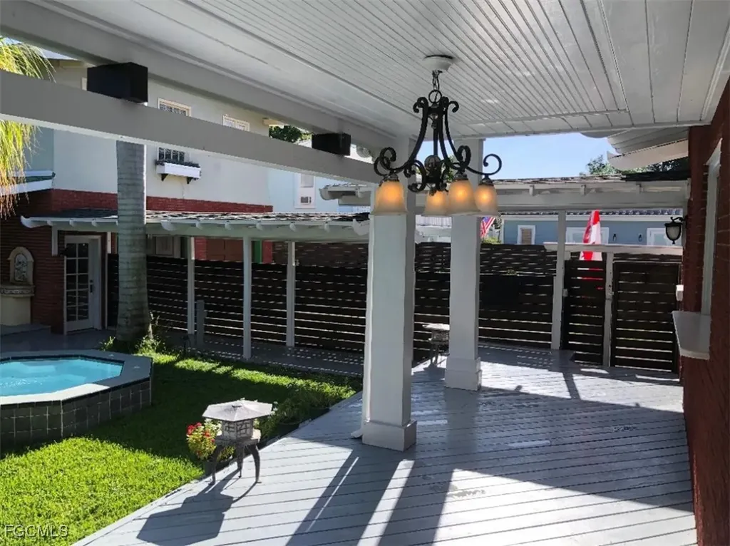 1249 Osceola Drive Fort Myers FL 33901