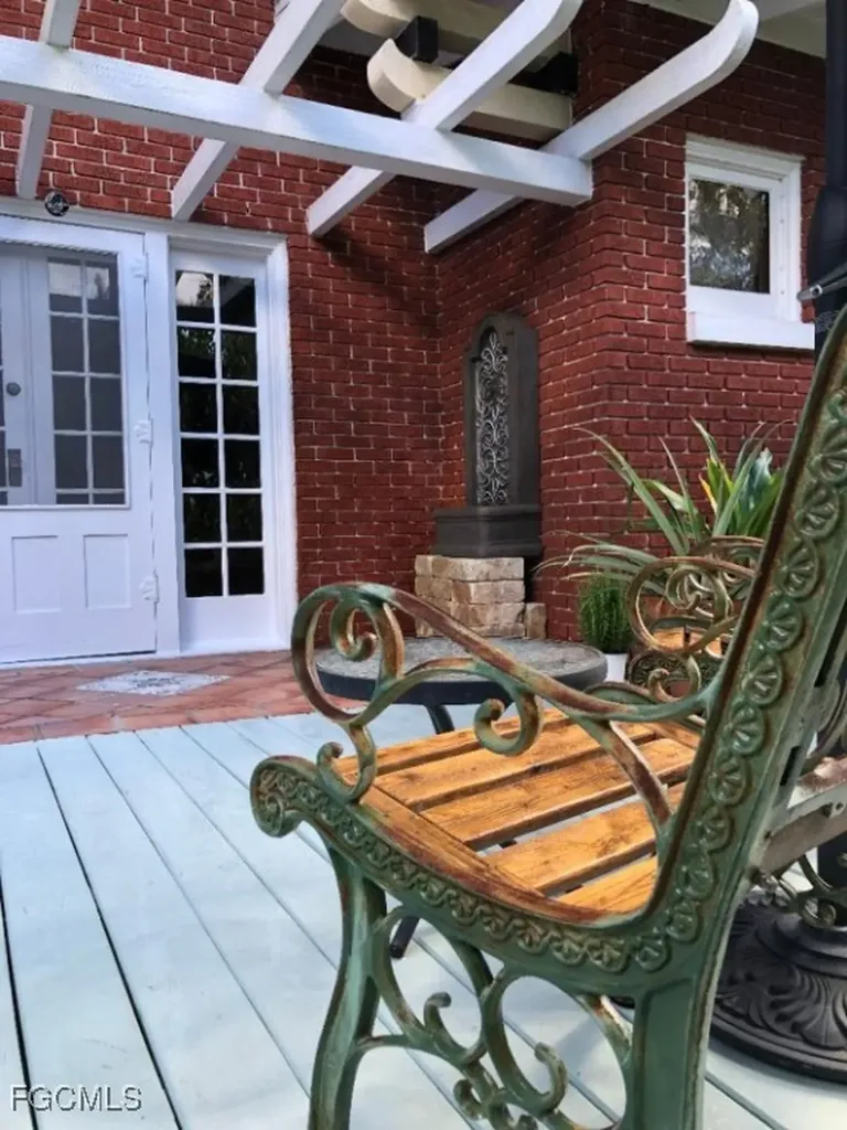 1249 Osceola Drive Fort Myers FL 33901