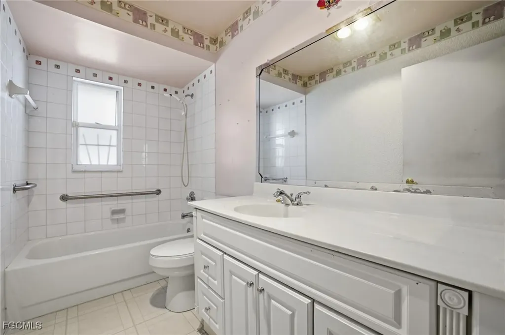 13670 Abbey Drive Fort Myers FL 33919