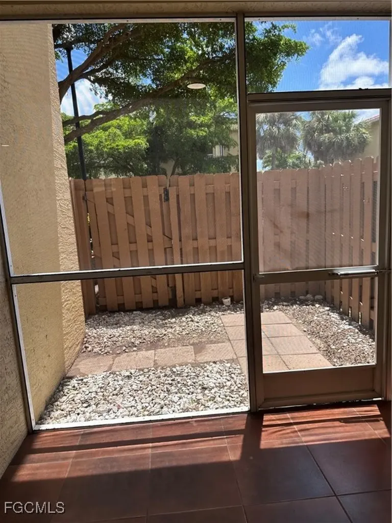 4225 Bellasol Circle Fort Myers FL 33916