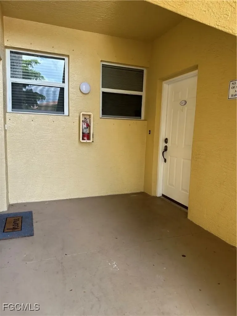 4225 Bellasol Circle Fort Myers FL 33916