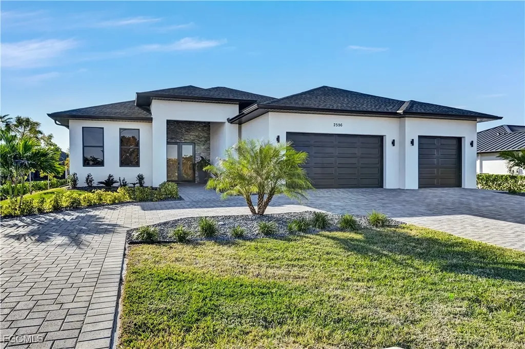 2596 Surfside Boulevard Cape Coral FL 33914
