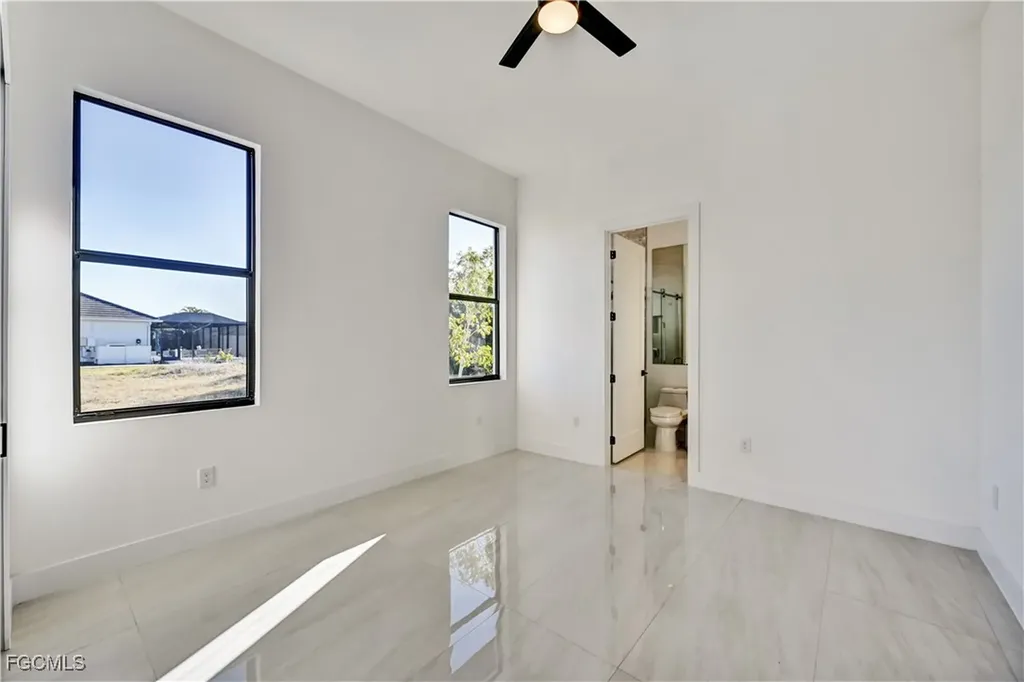 2596 Surfside Boulevard Cape Coral FL 33914