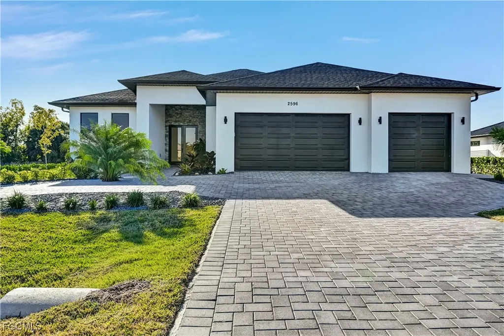 2596 Surfside Boulevard Cape Coral FL 33914