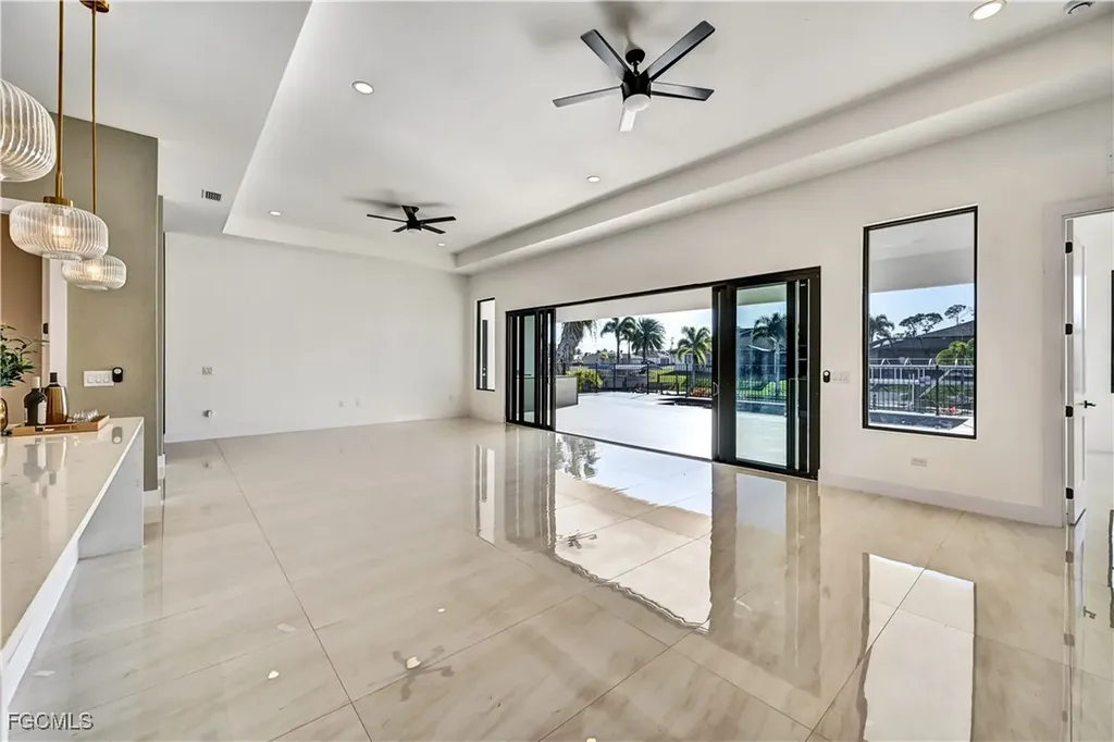 2596 Surfside Boulevard Cape Coral FL 33914