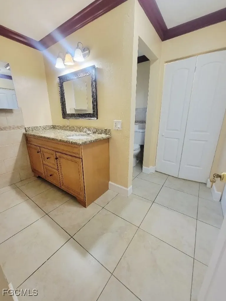 2505 E 2nd Street Lehigh Acres FL 33936