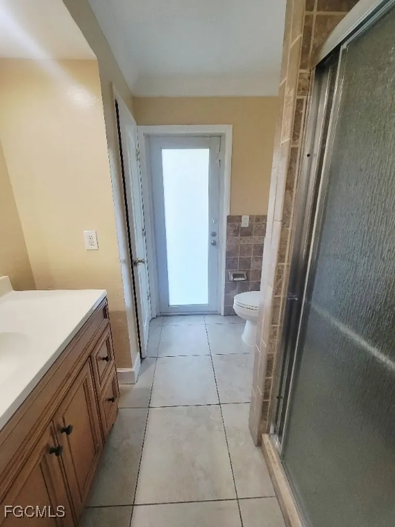 2505 E 2nd Street Lehigh Acres FL 33936