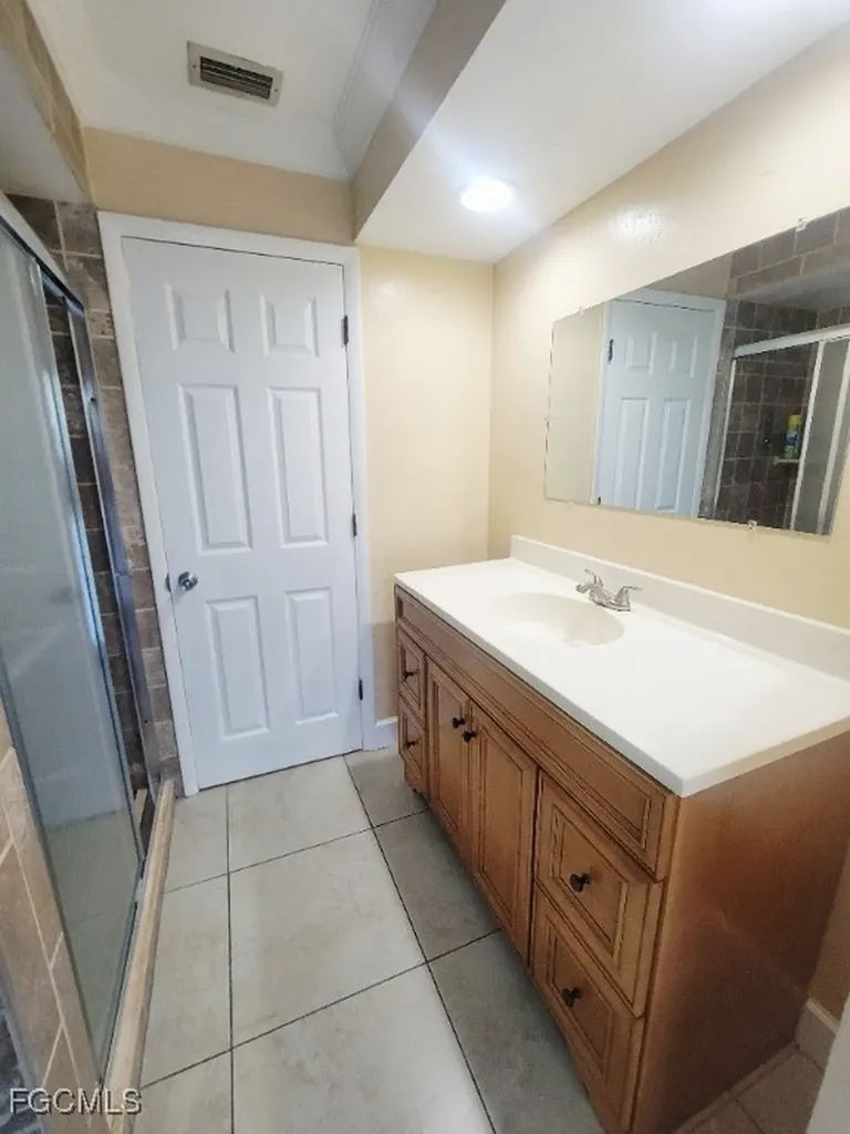 2505 E 2nd Street Lehigh Acres FL 33936