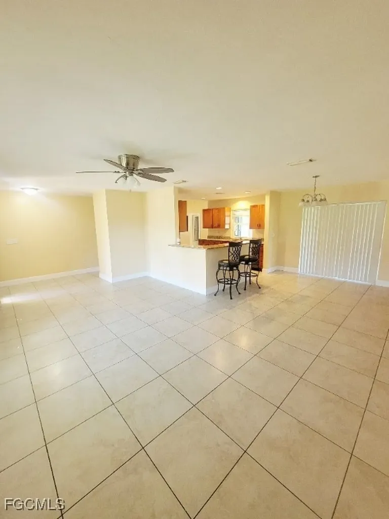 2505 E 2nd Street Lehigh Acres FL 33936