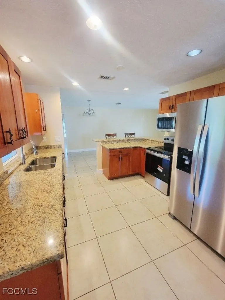 2505 E 2nd Street Lehigh Acres FL 33936