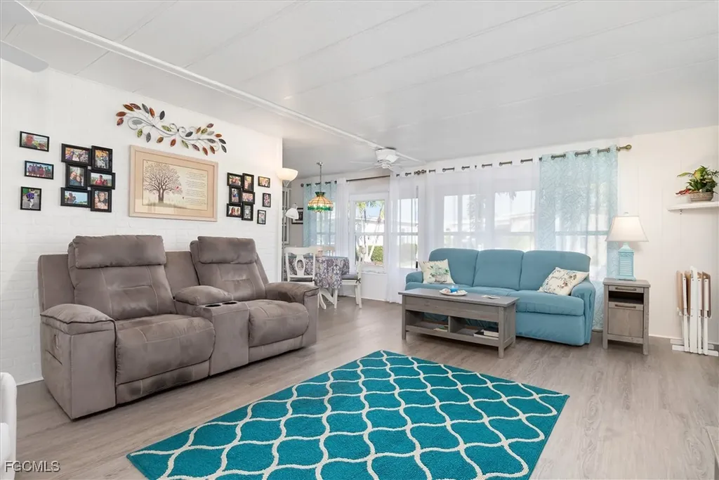 511 Crampton Lane North Fort Myers FL 33903