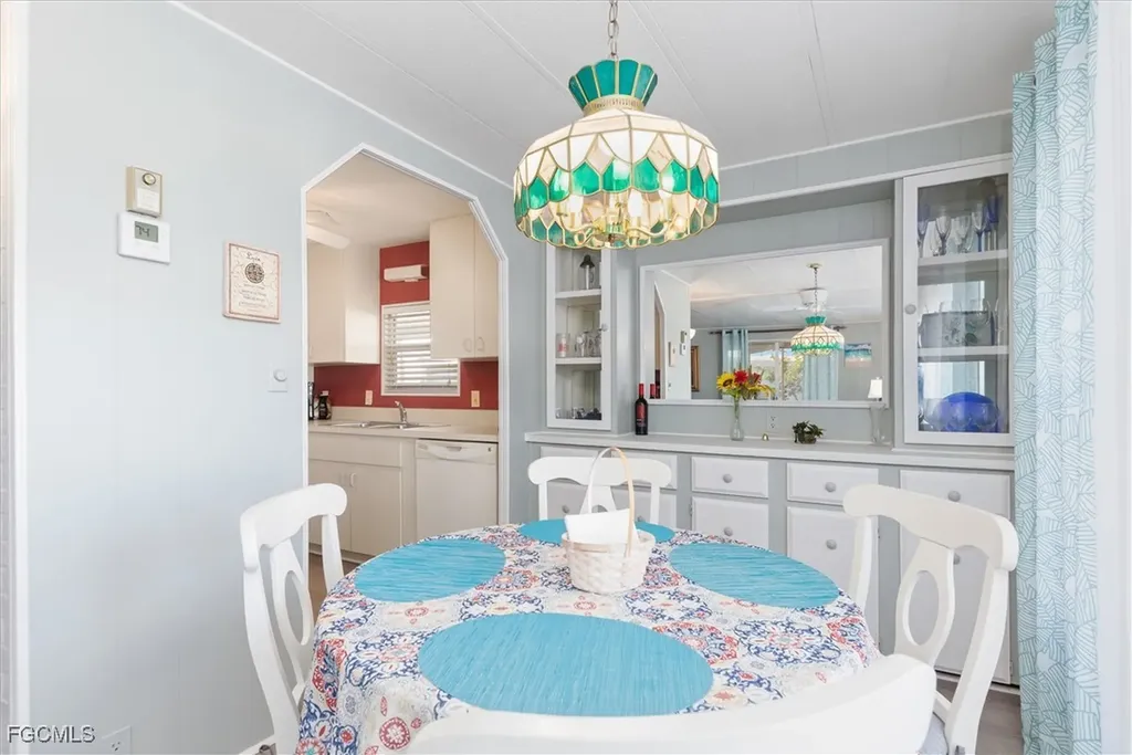 511 Crampton Lane North Fort Myers FL 33903