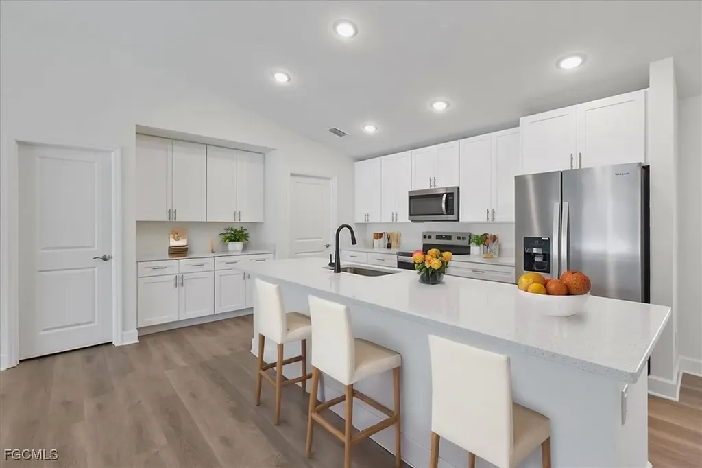 2203 NW 9th Avenue Cape Coral FL 33993