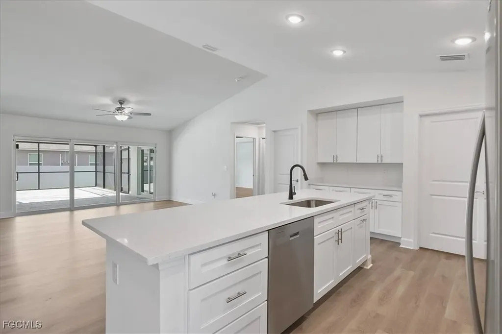 2203 NW 9th Avenue Cape Coral FL 33993