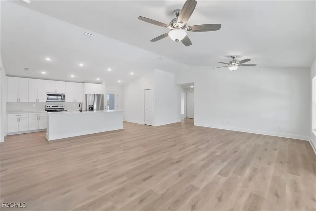 2203 NW 9th Avenue Cape Coral FL 33993