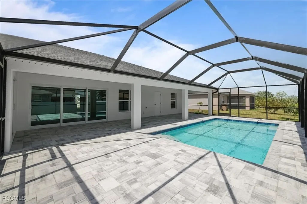 2203 NW 9th Avenue Cape Coral FL 33993