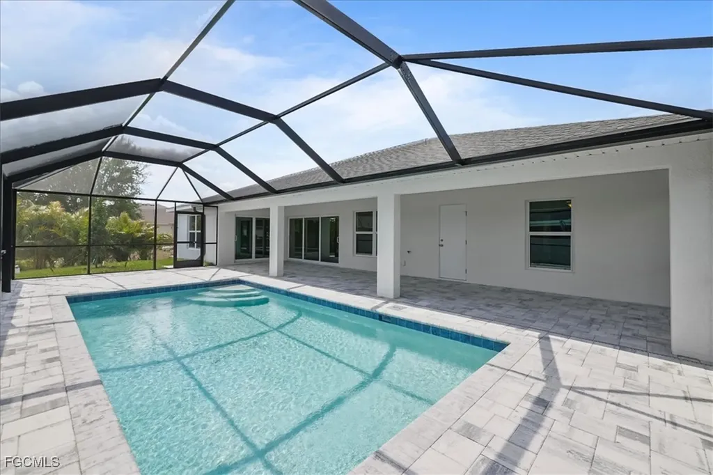 2203 NW 9th Avenue Cape Coral FL 33993