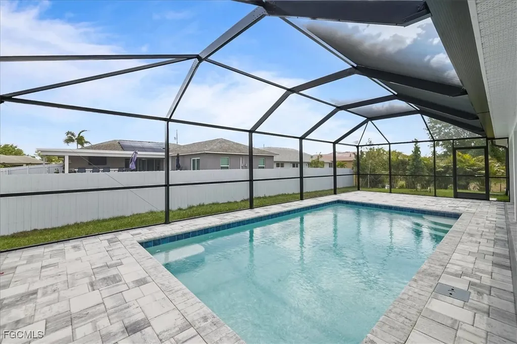 2203 NW 9th Avenue Cape Coral FL 33993