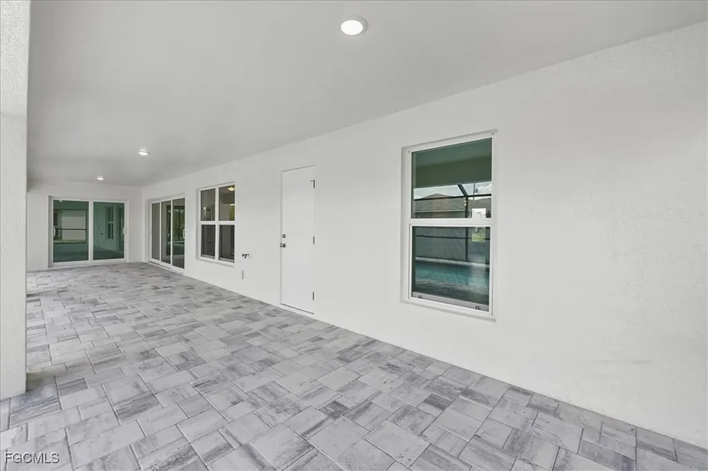 2203 NW 9th Avenue Cape Coral FL 33993