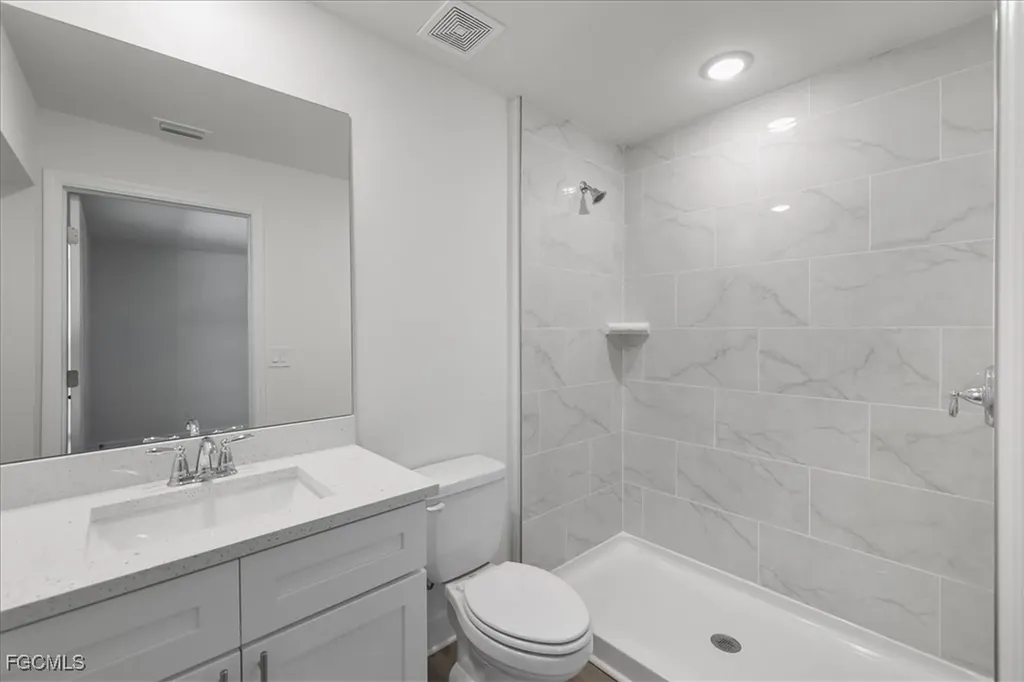 2203 NW 9th Avenue Cape Coral FL 33993