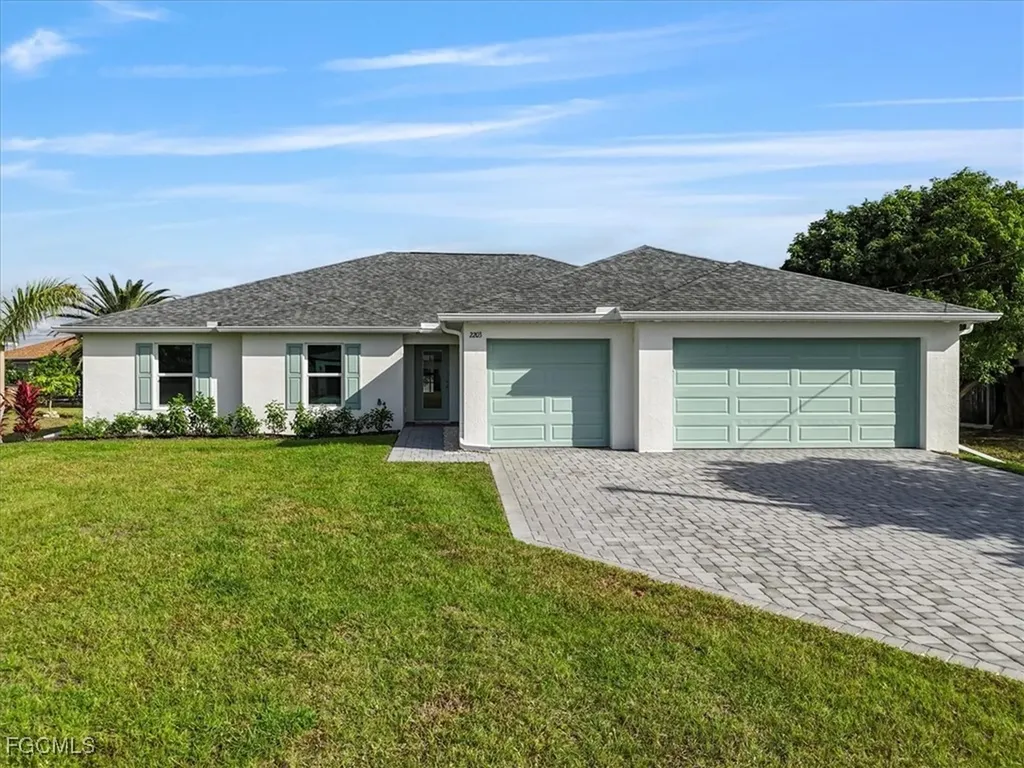 2203 NW 9th Avenue Cape Coral FL 33993
