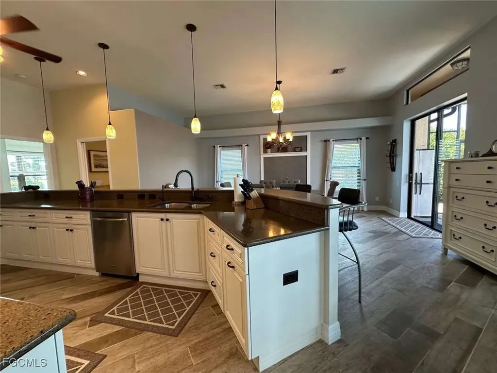 1157 SW 44th Street Cape Coral FL 33914