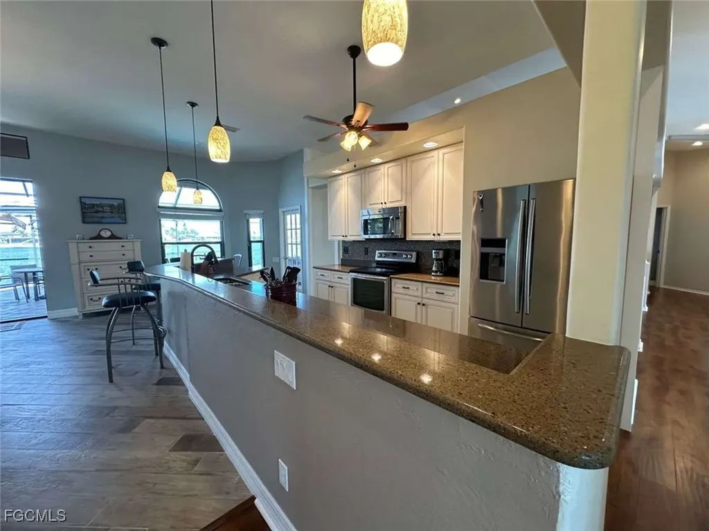 1157 SW 44th Street Cape Coral FL 33914