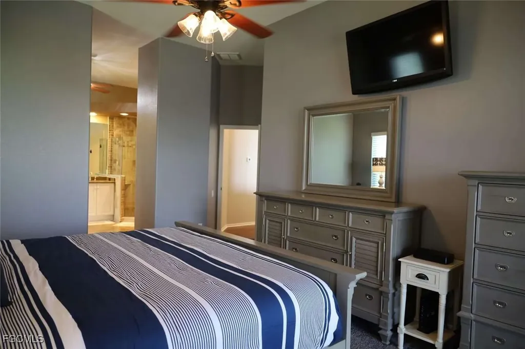 1157 SW 44th Street Cape Coral FL 33914