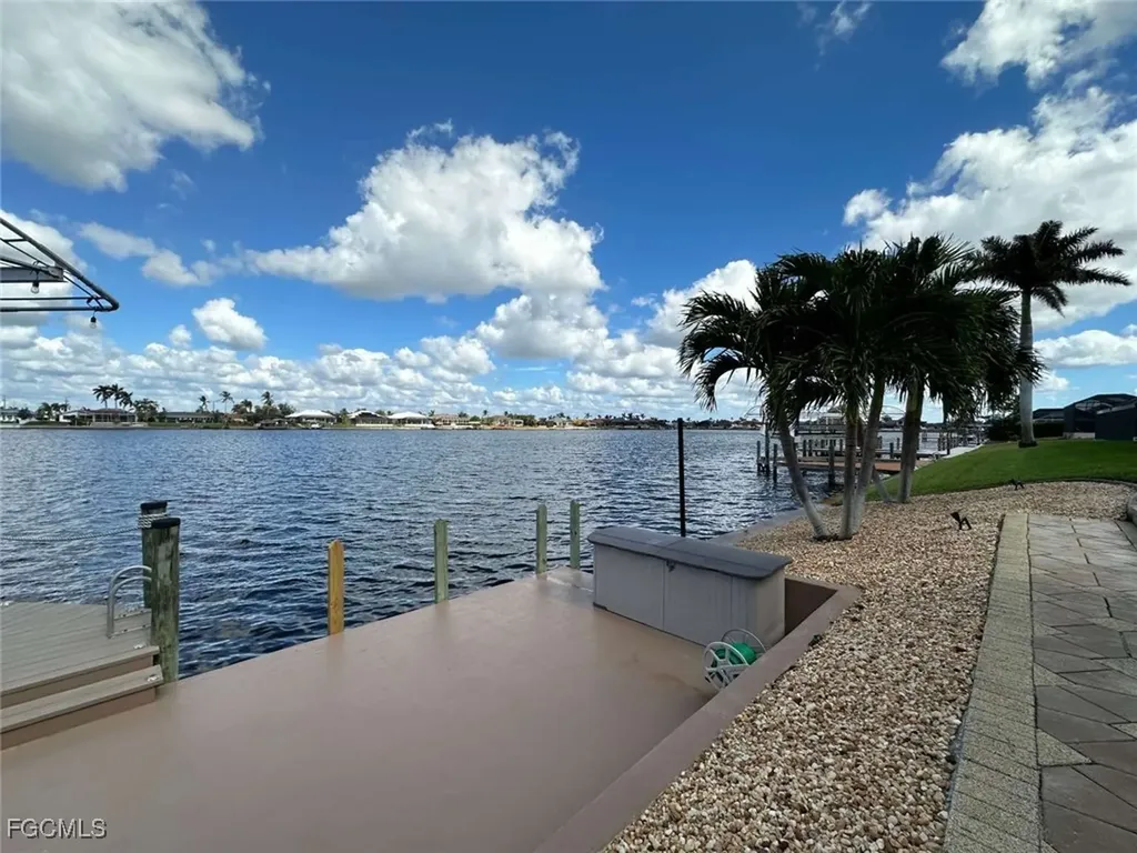 1157 SW 44th Street Cape Coral FL 33914