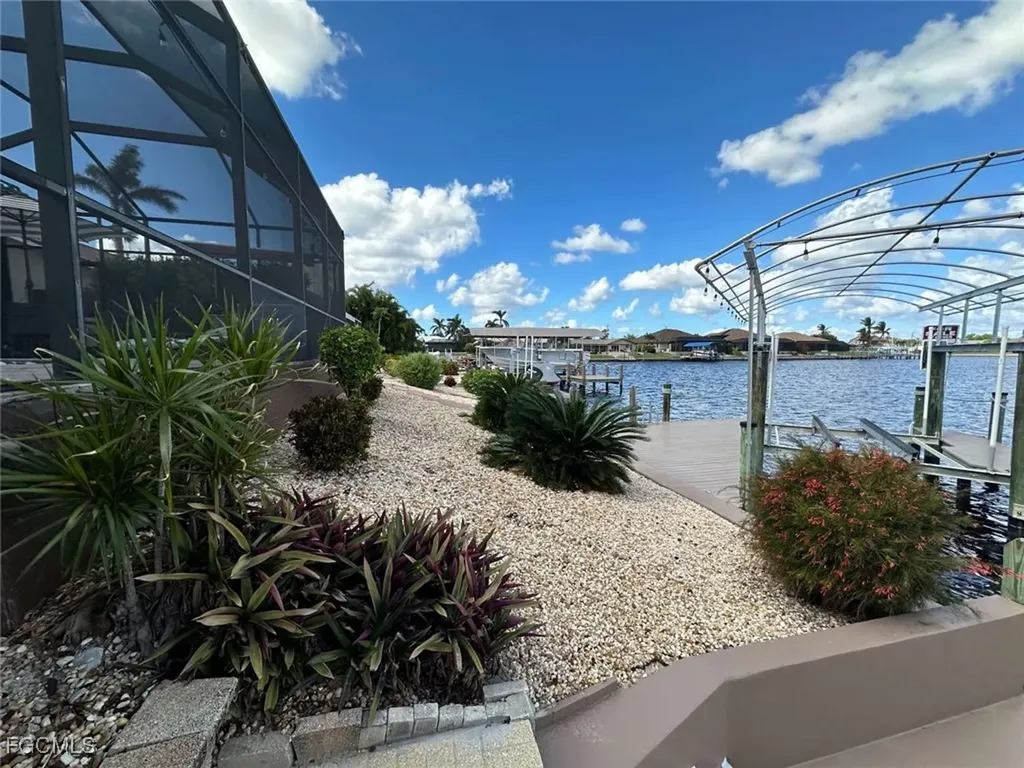 1157 SW 44th Street Cape Coral FL 33914