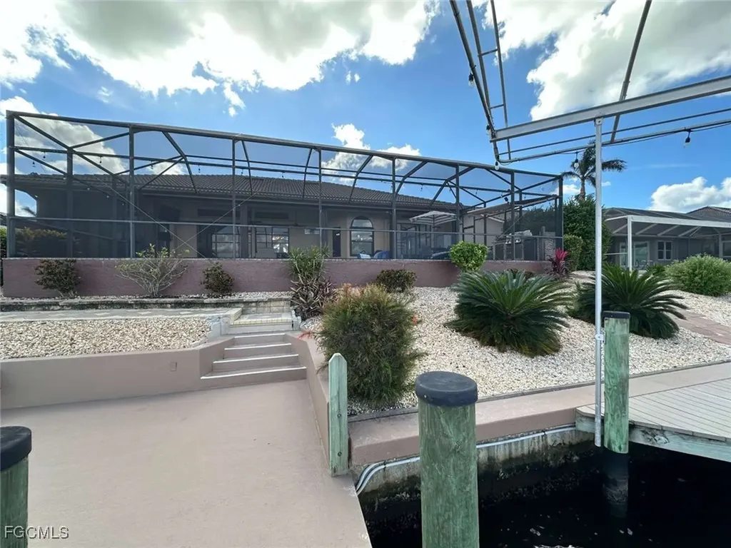 1157 SW 44th Street Cape Coral FL 33914