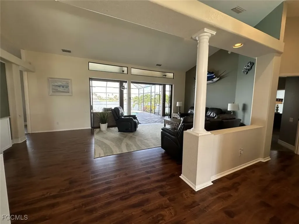 1157 SW 44th Street Cape Coral FL 33914