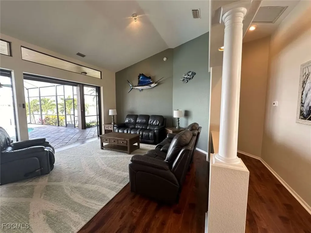 1157 SW 44th Street Cape Coral FL 33914