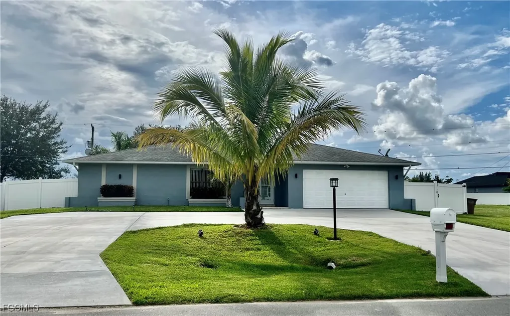 852 NE 7th Place Cape Coral FL 33909
