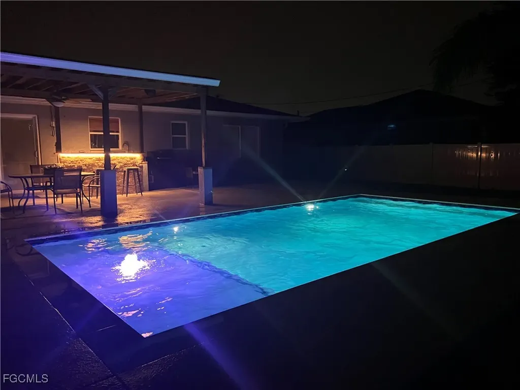 852 NE 7th Place Cape Coral FL 33909
