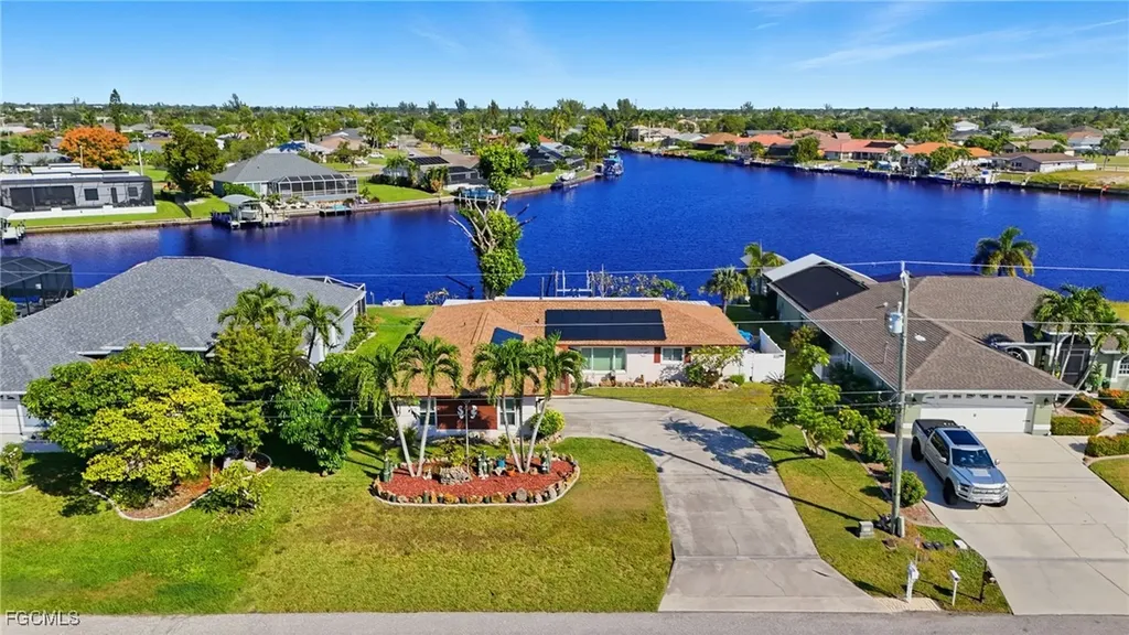 419 SE 28th Terrace Cape Coral FL 33904