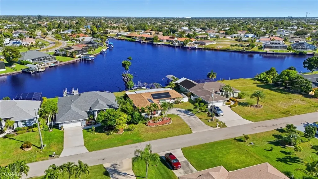 419 SE 28th Terrace Cape Coral FL 33904