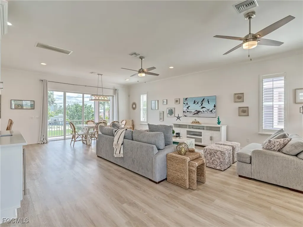 282/276 Delmar Avenue Fort Myers Beach FL 33931