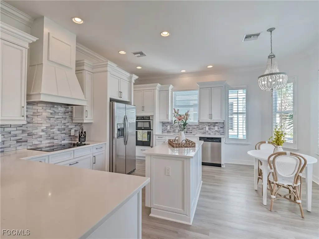 282/276 Delmar Avenue Fort Myers Beach FL 33931