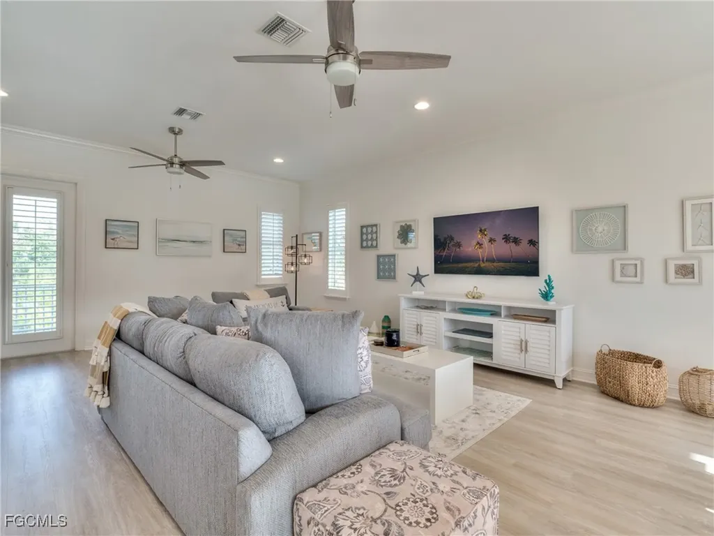 282/276 Delmar Avenue Fort Myers Beach FL 33931