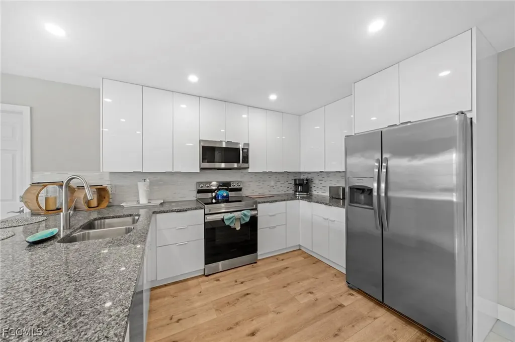 5303 SW 26th Court Cape Coral FL 33914