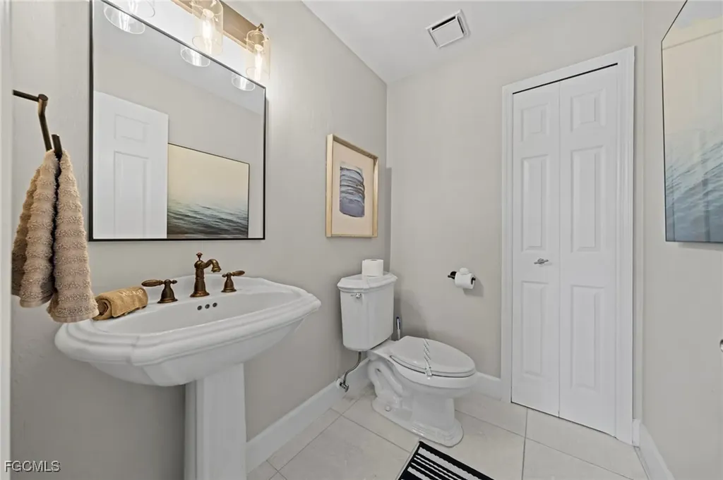 5303 SW 26th Court Cape Coral FL 33914