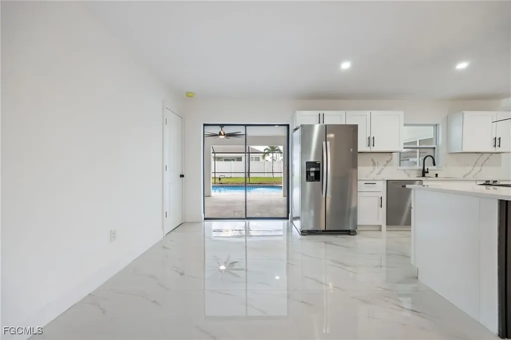 1124 NW 1st Place Cape Coral FL 33993