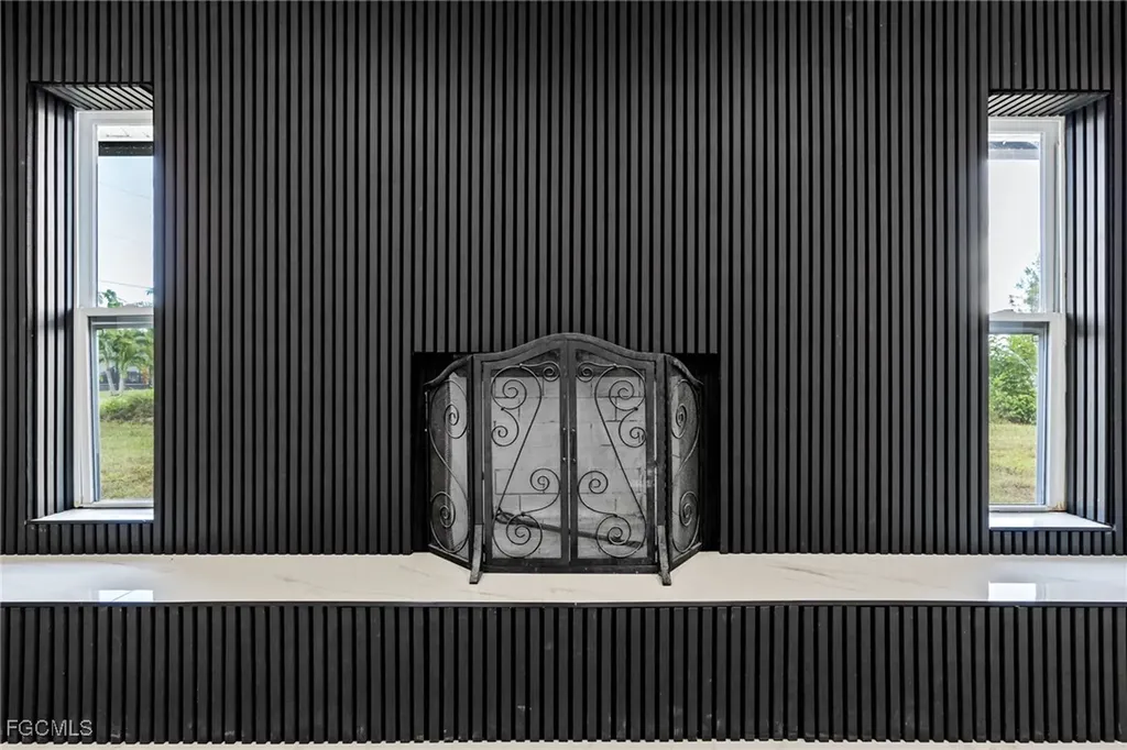 1124 NW 1st Place Cape Coral FL 33993