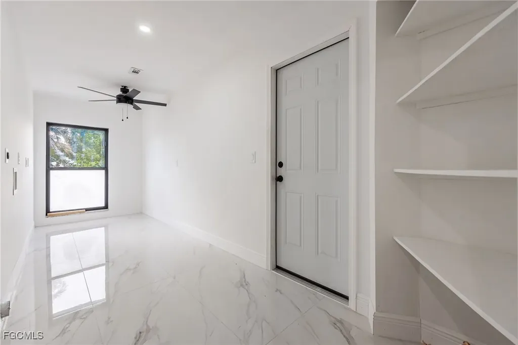 1124 NW 1st Place Cape Coral FL 33993