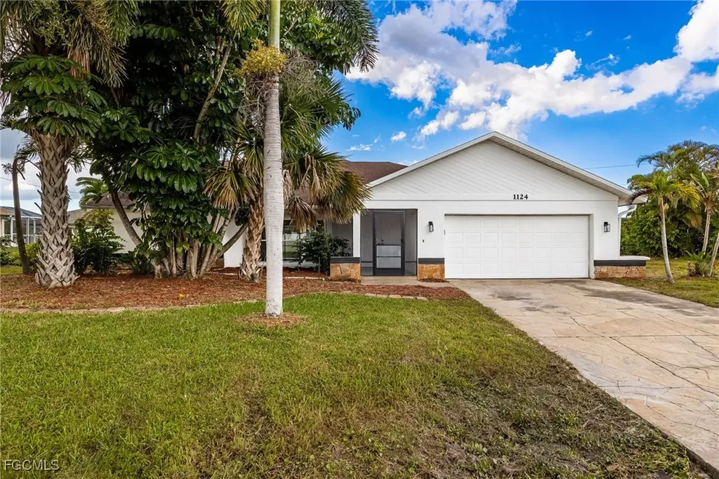 1124 NW 1st Place Cape Coral FL 33993